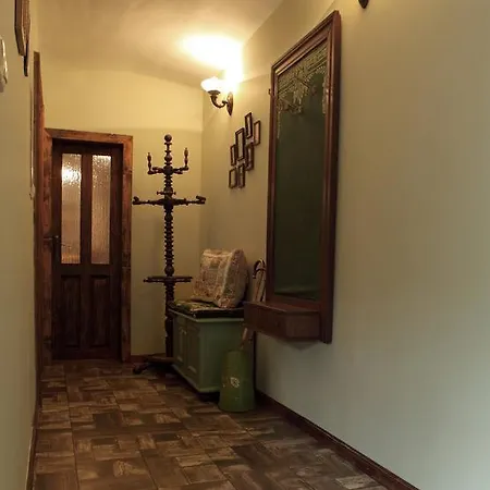 Antik Pratterov Dom *