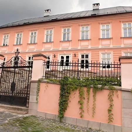 Antik Pratterov Dom *