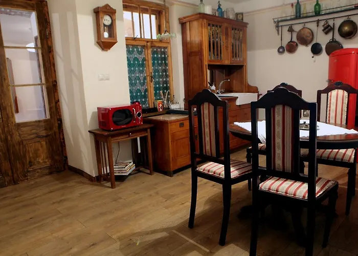 Διαμέρισμα Antik Pratterov Dom *