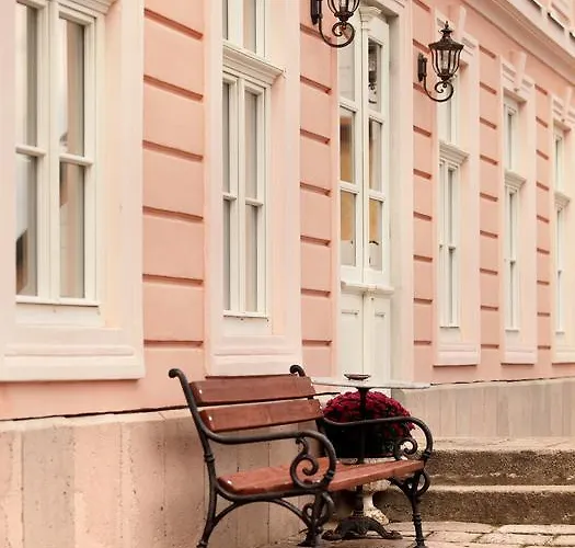 Antik Pratterov Dom *